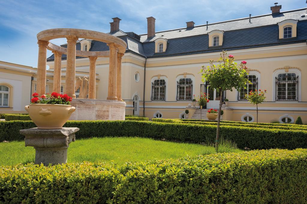 Amade Chateau Vrakúň Esterno foto